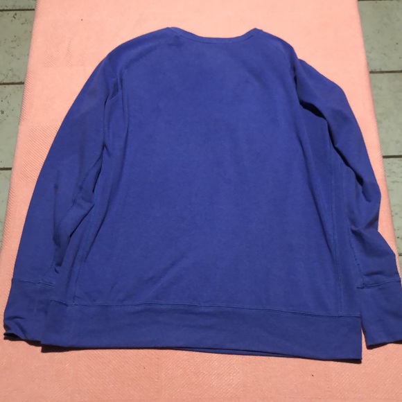 ⬇️⭐️ Nike Dri-Fit Women’s Crewneck/Sweatshirt - Picture 7 of 7